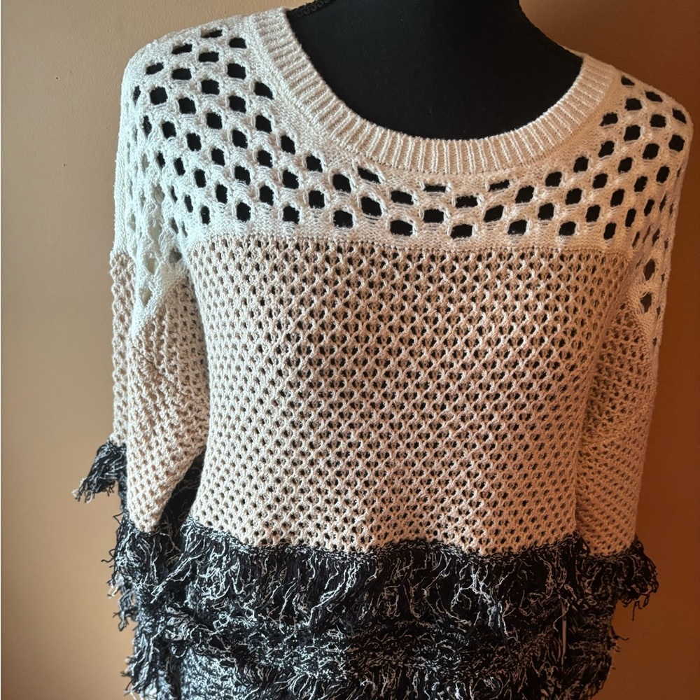 NWT CUT Fringed Sweater/ White,Tan,Black Size M  Cotton Blend